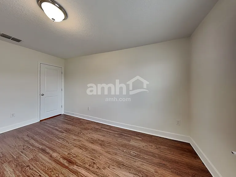 919 Walden Pond Dr — Photo 23