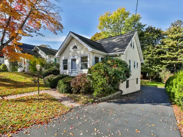 30 Fletcher Ave, Lexington, MA 02420