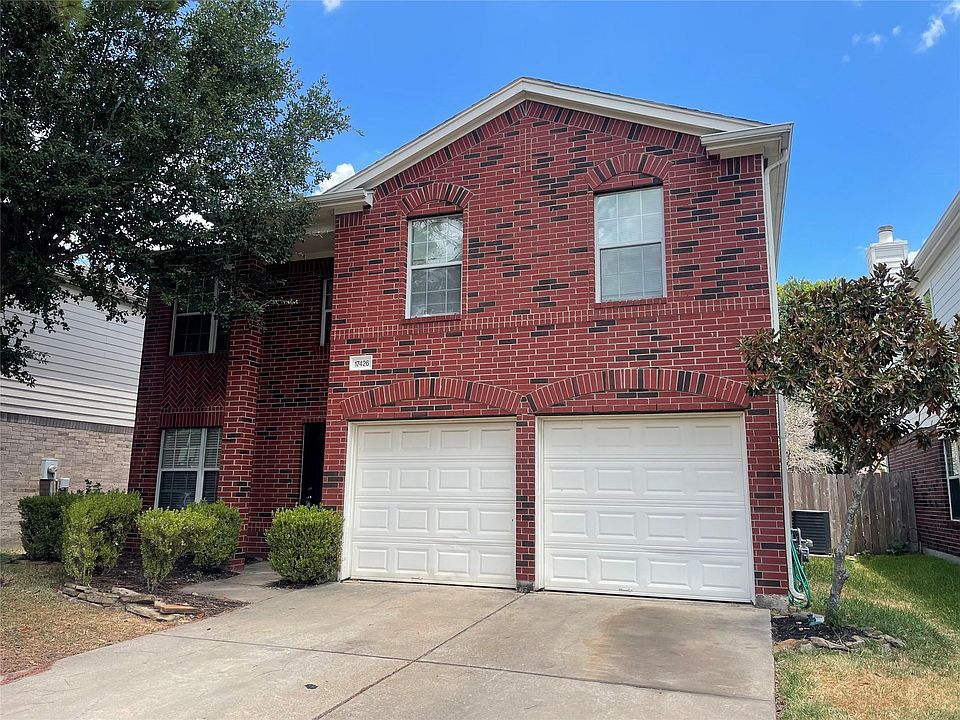1st image of 17426 Hoover Gardens Dr