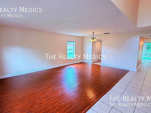 2nd image of 3248 London Ave