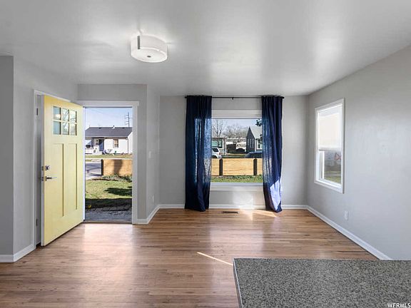 3rd image of 775 W Fremont Ave