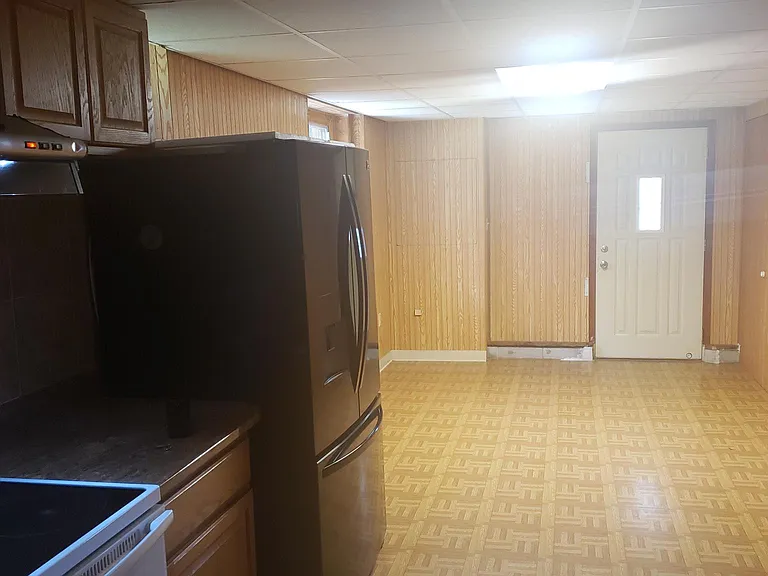1649 Fernwood St — Photo 25