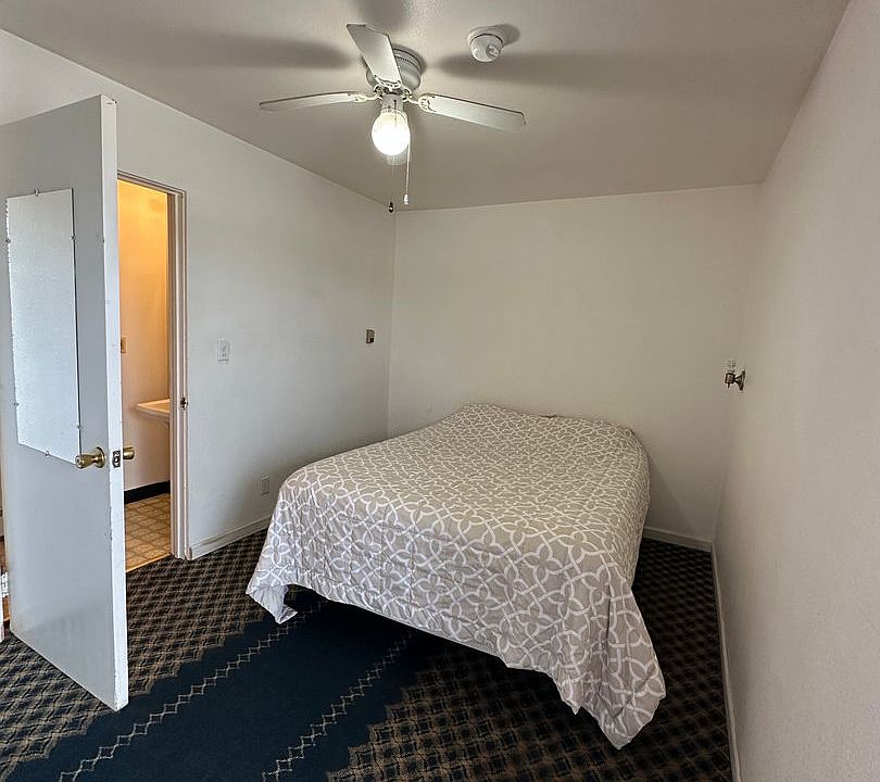 1st image of 790 S Dandelion Cir Room 7