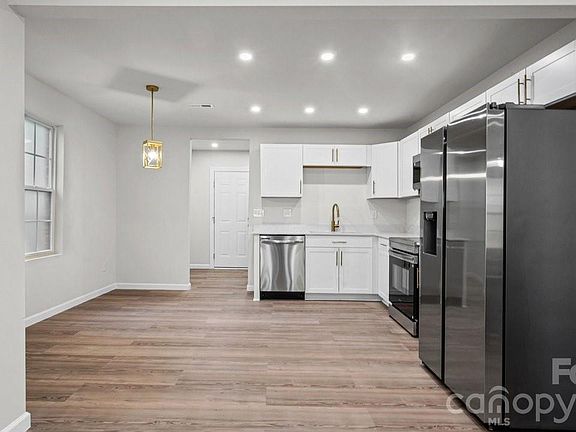 4th image of 1215 Wilson W Lee Blvd