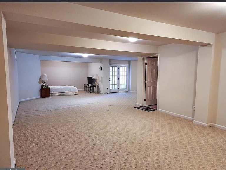 9120 Stonegarden Dr — Photo 2