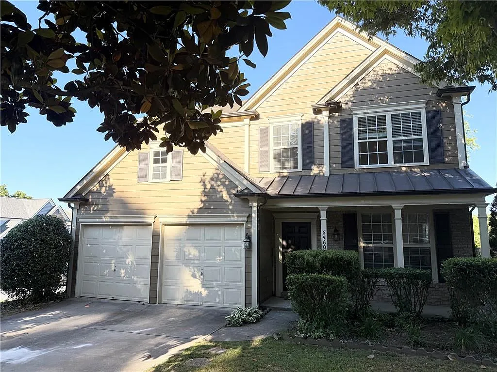 3 bed, 2.5 bath, 1952 sqft, $2,600 — Photo 2