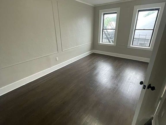 2nd image of 1000 S Orange Ave #304