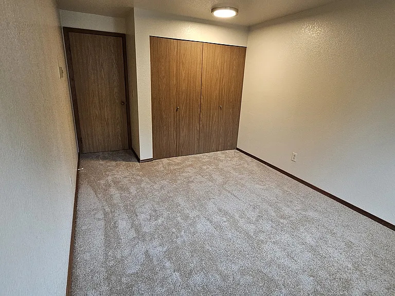 Top of the Lake Apartments — Photo 11