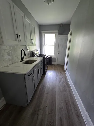 35 Shepard Ave Photo 1
