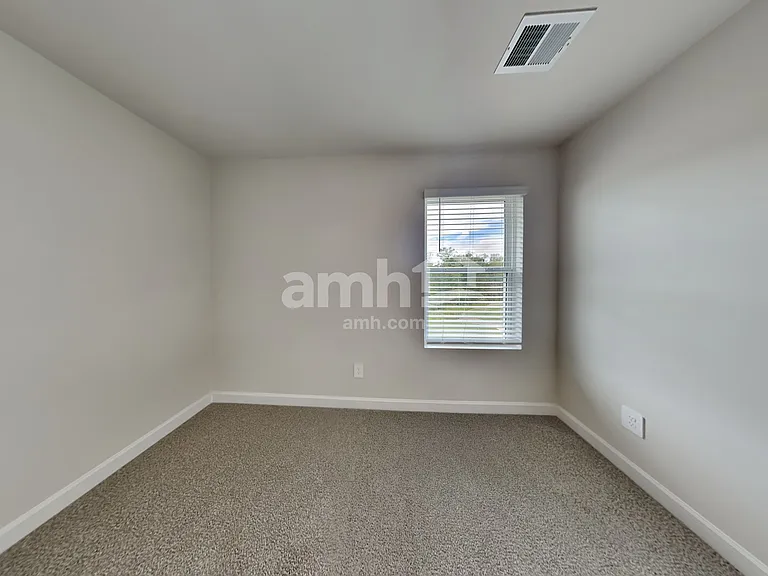 303 Granby Trl — Photo 13
