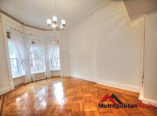 608 E 2nd St #2F, Brooklyn, NY 11218