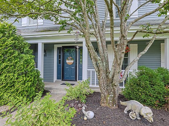 3rd image of 11062 Paddock Dr