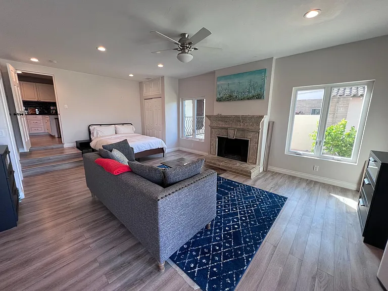 415 Alameda Padre Serra #B — Photo 3
