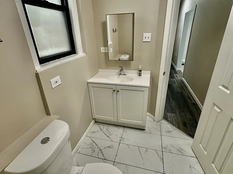 2835 W 38th Pl #1 — Photo 11