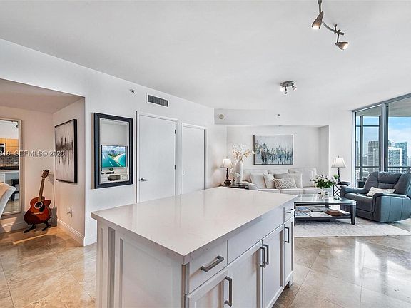 4th image of 350 S Miami Ave APT 3807