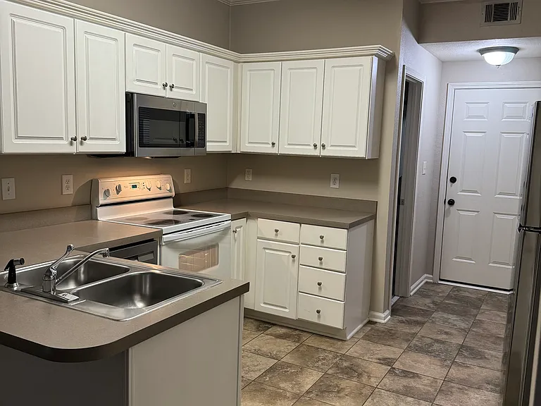 4129 River Walk Ln — Photo 7