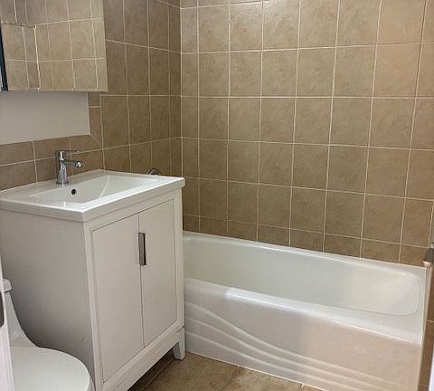 5th image of 22-59 33rd St #2