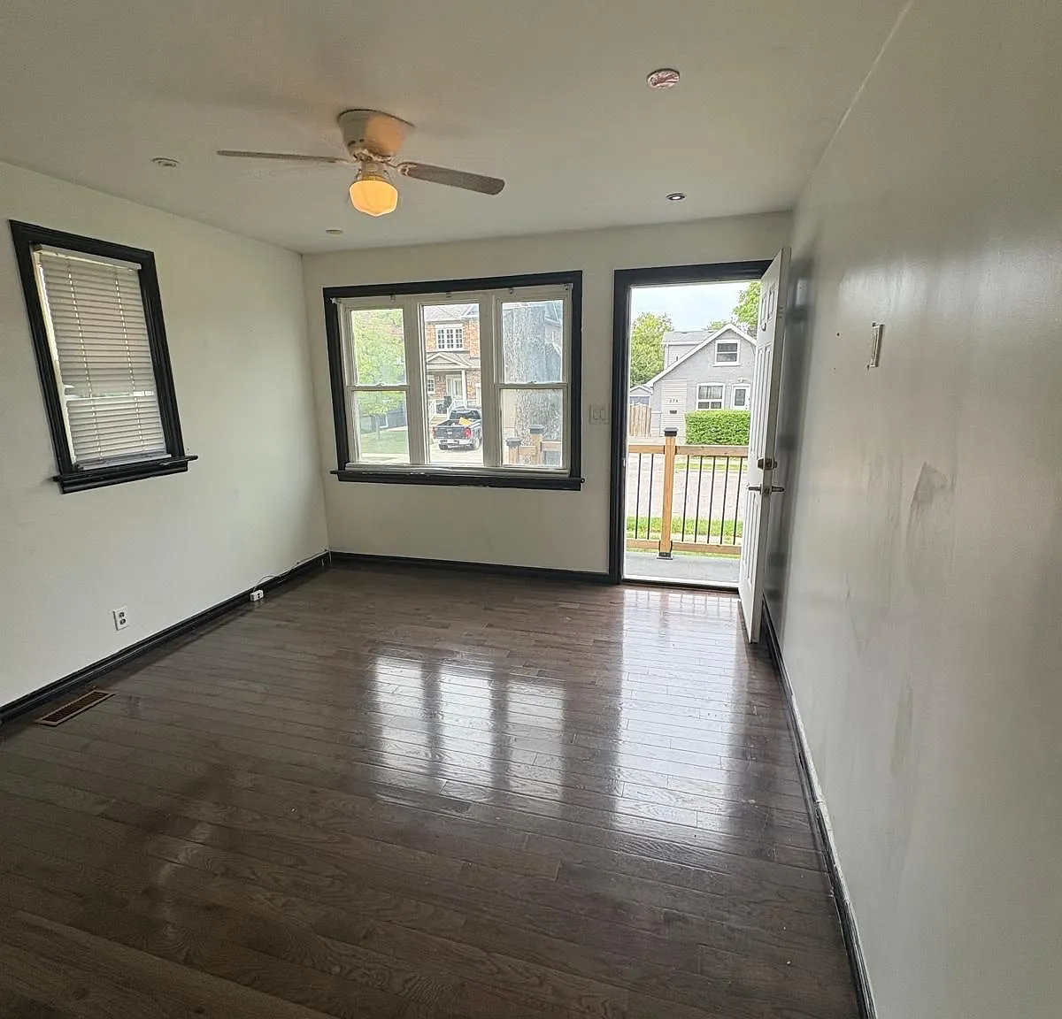 2 bed, $2,550 — Photo 1