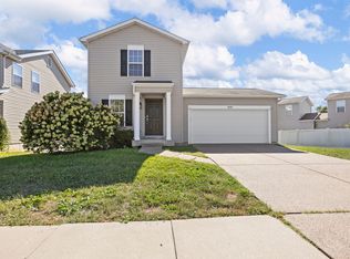 1012 Chesterfield Dr, Wentzville, MO 63385