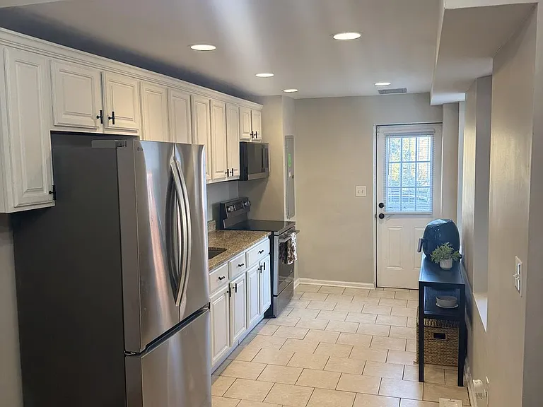 1235 N Bond St — Photo 5