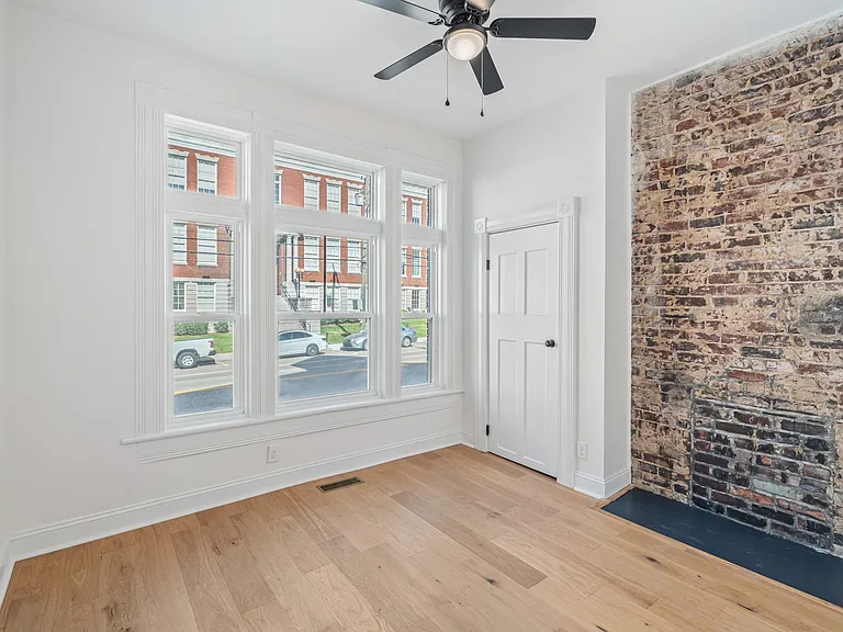 513 N Central St #2 — Photo 11