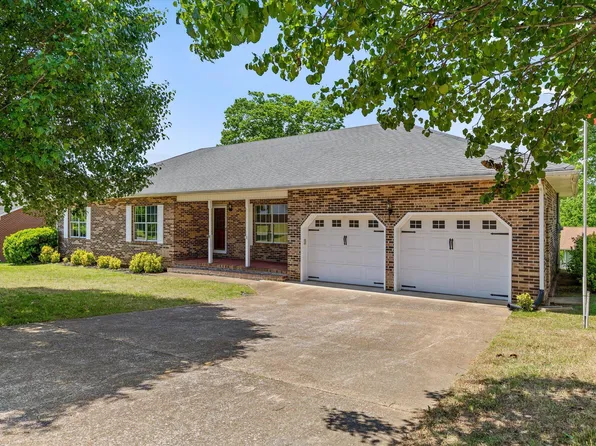 321 Morning Side Dr, Rossville, GA 30741