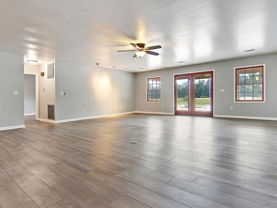 2nd image of 657 Serenity Cir