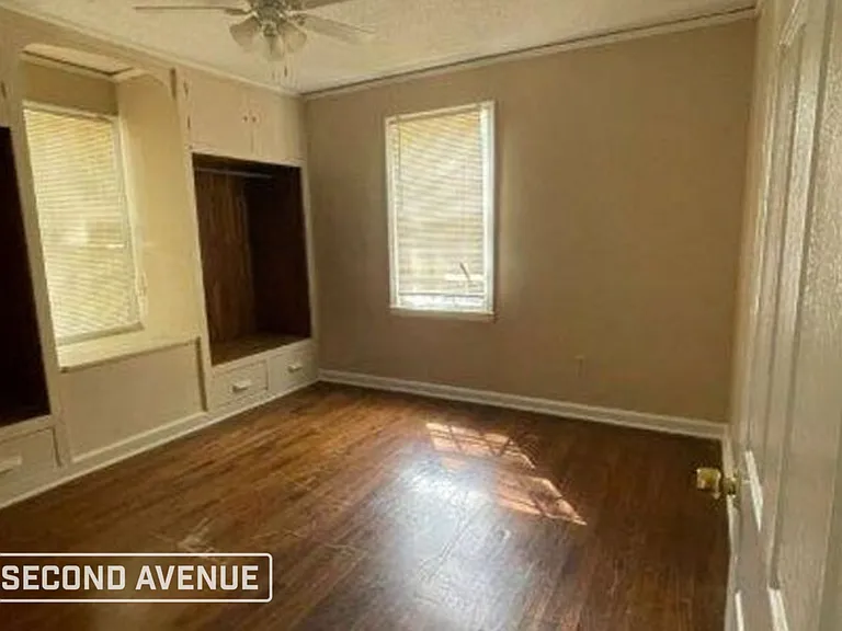 2753 Burns Ave — Photo 9