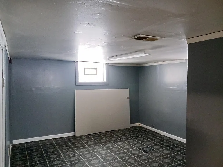 4100 W 10th Ave — Photo 12