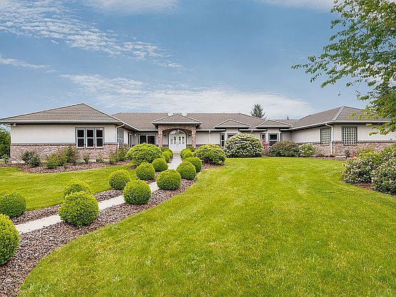 4,368sqft, 3BR+office, 3.5BA