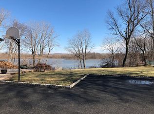 117 Ryerson Rd, Lincoln Park, NJ 07035