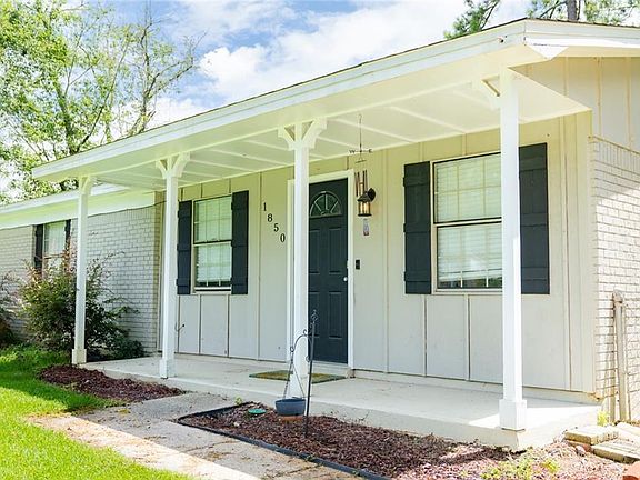 3rd image of 1850 Panorama Blvd W