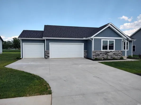 510 N Eastfield Cir, Milford, IN 46542