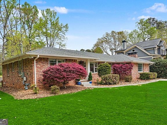 2nd image of 2081 S Akin Dr NE