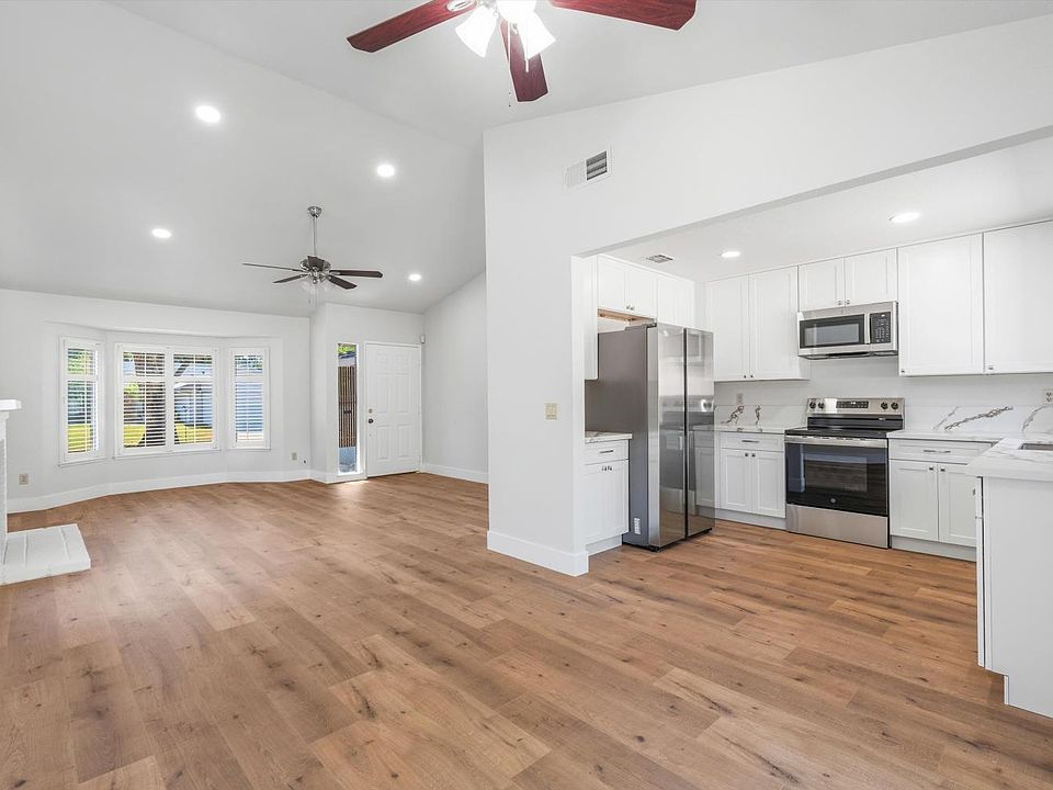 1st image of 7400 Martignetti Ct