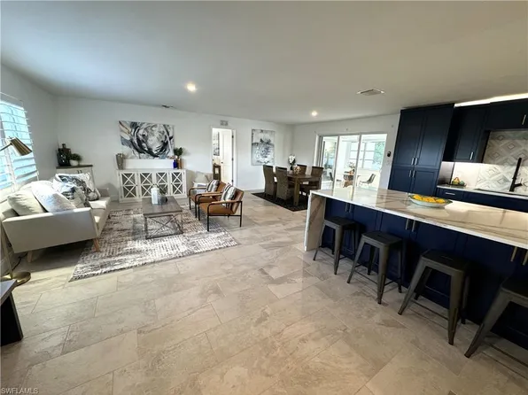 131 Coral Vine DR, NAPLES, FL 34110