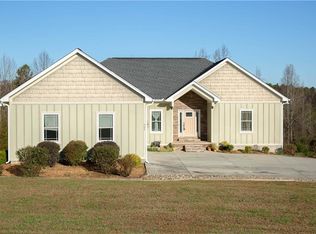 721 Hidden Falls Dr, West Union, SC 29696