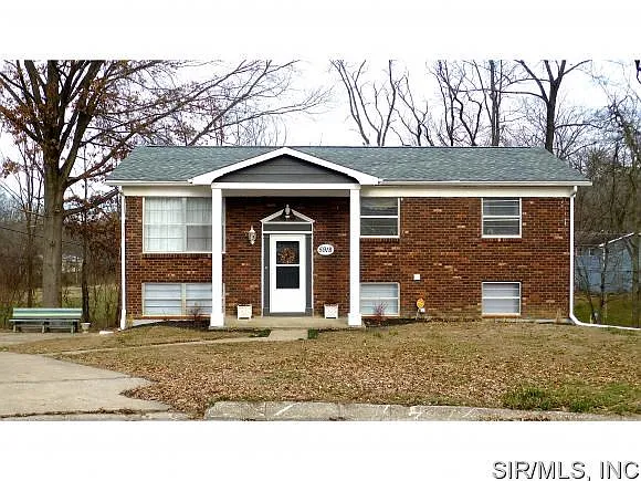 5918 Dogwood Ln photo 1