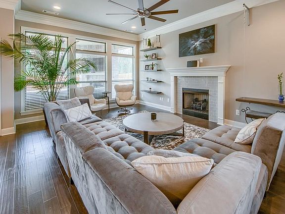 3rd image of 6004 SW Broadway St