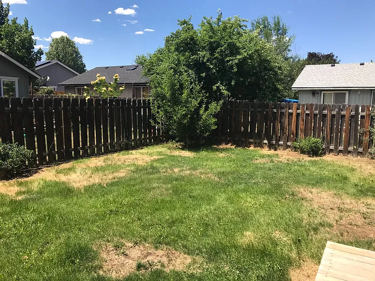 1728 NE Mark Ct — Photo 15