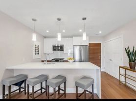 425 Lagrange St, West Roxbury, MA