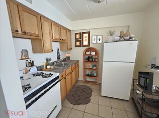 6821 N Sheridan Road, Chicago, IL 60626