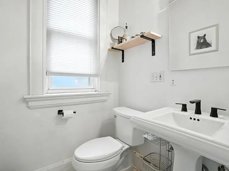 4002 Floral Ave #4002 — Photo 6