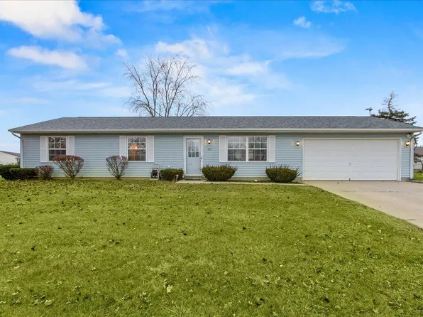 101 Red Bud Dr, Jackson Center, OH 45334