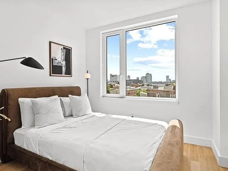 161 Meserole Ave #6B — Photo 3