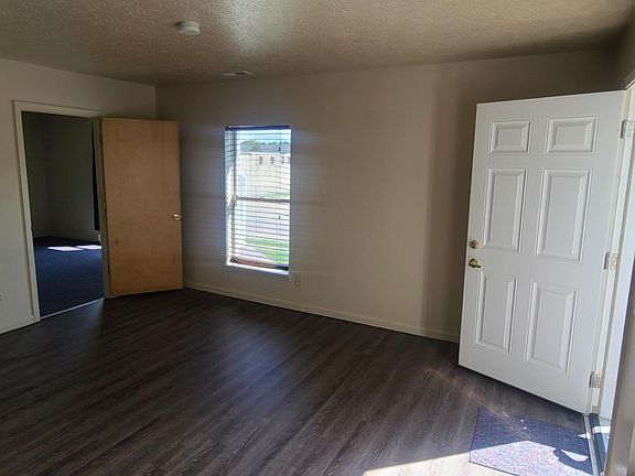 2nd image of 230 Park St #D