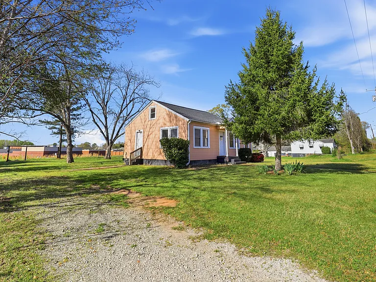 612 Crescent Dr — Photo 22