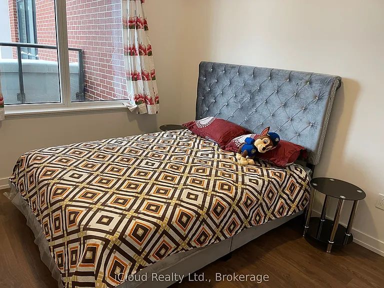 15 Wellington St S #211 — Photo 17