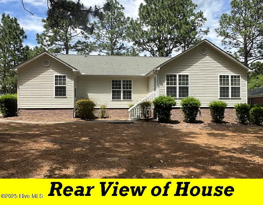 3 bed, 2.0 bath, 2131 sqft, $2,000 — Photo 4