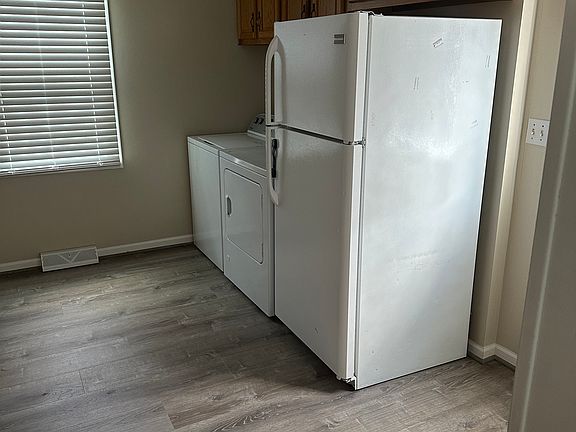5th image of 613 S Outer Dr